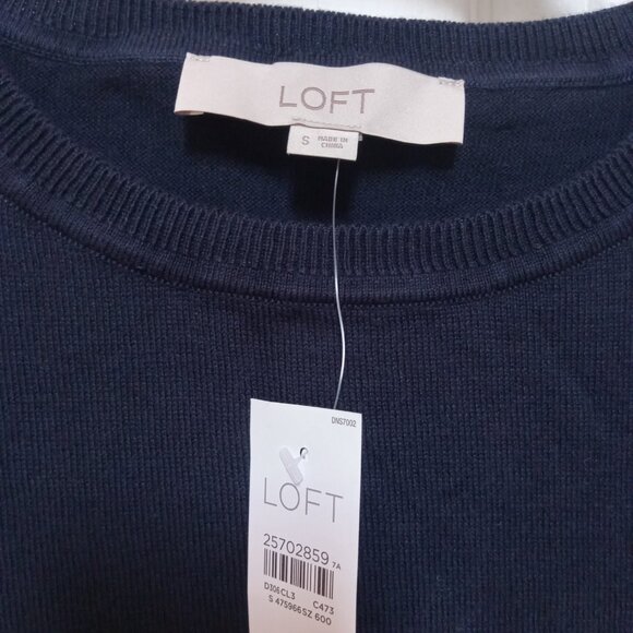 Brand New LOFT Short Sleeve Sweater with Layed Hem - Picture 3 of 4